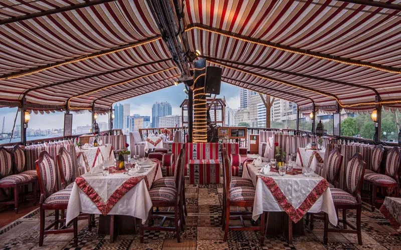 al-mansour-dhow-yacht-dubai