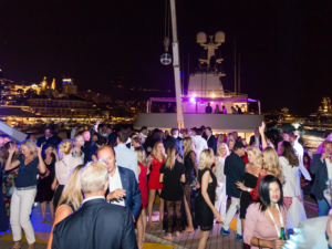 Corporate Events in Abu Dhabi-Why Your Next Venue Must be a Yacht?