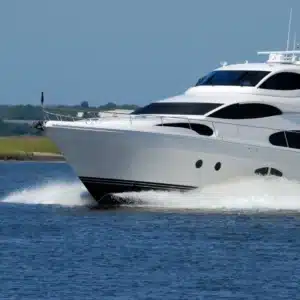 Factors to Consider When Booking a Luxury Yacht Charter for Hire.