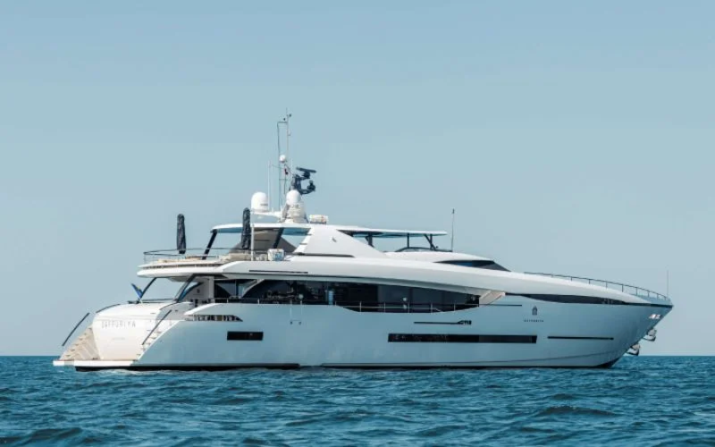 "Saffuriya yacht cruising through calm Dubai waters – Mala Yachts yacht rental in Dubai"