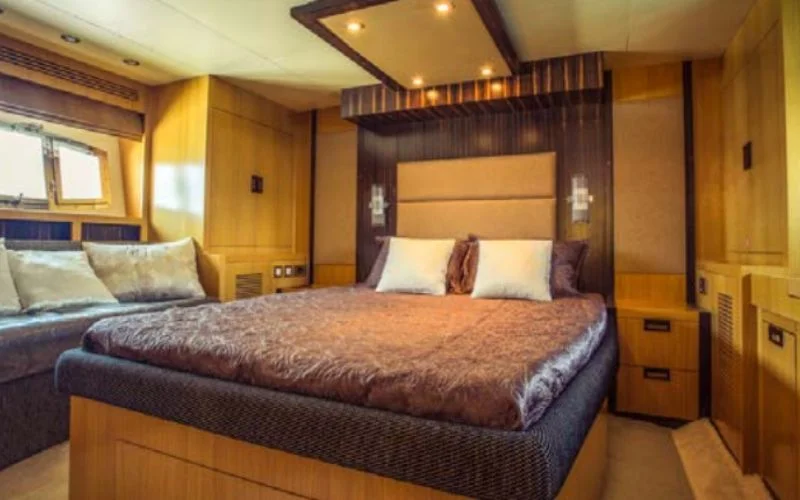 "Cozy and elegant bedroom in Lagoona 56ft yacht – Mala Yachts trusted provider of yacht rental in Dubai"