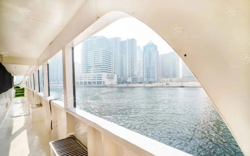 Front deck view with open sea and luxury railings on 100ft Dream Yacht